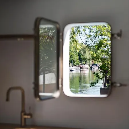 Escale Sur Seine 5* Paris