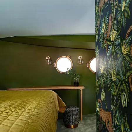 Båthotell Escale Sur Seine 5*