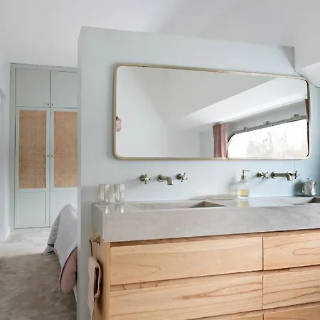 Escale Sur Seine 5* Paris