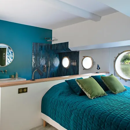 Hotel na wodzie Escale Sur Seine Paryż