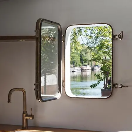 Botel Escale Sur Seine